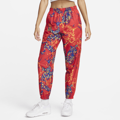 U.S. Repel Essential Women's Nike Mid-Rise Joggers.