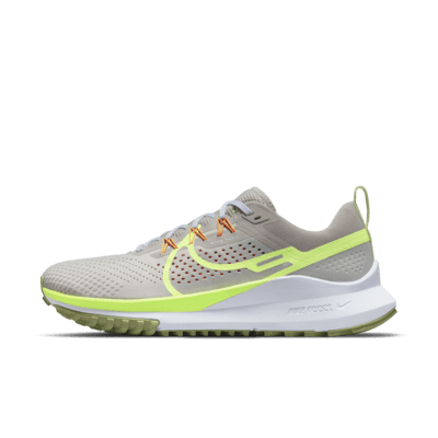 nike running shoes grey and yellow