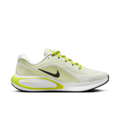 Nike Journey Run Straßenlaufschuh für Damen