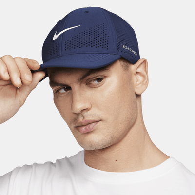 Gorra Swoosh estructurada Nike DriFIT ADV Club