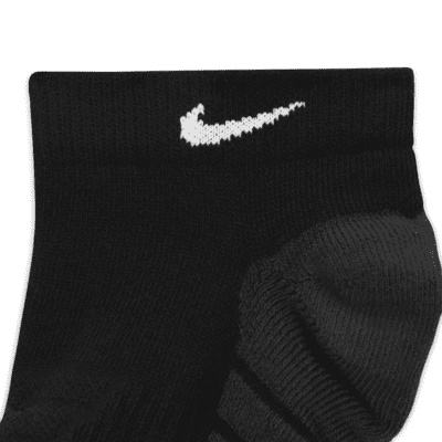 Calcetines invisibles de entrenamiento Nike Everyday Max Cushioned (3 pares)