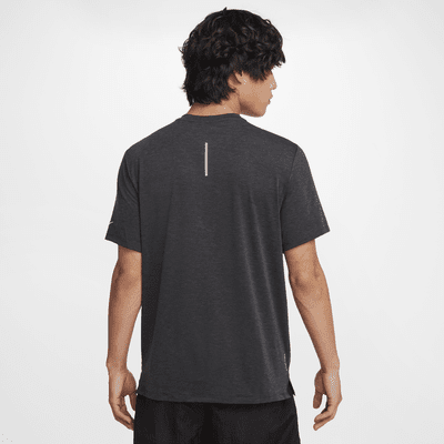 เสื้อวิ่งแขนสั้นผู้ชาย Dri-FIT Nike Rise 365 Running Division