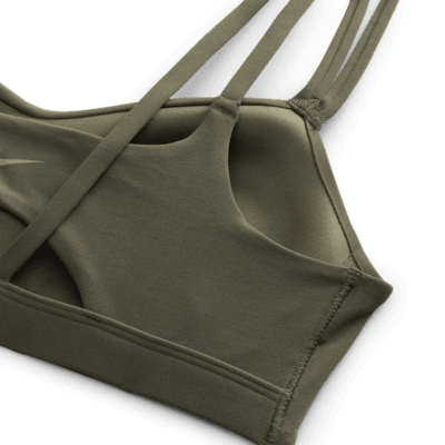 Vadderad sport-BH Nike Zenvy med tunna axelband och lätt stöd för kvinnor