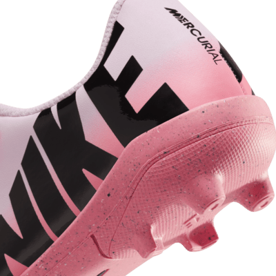 Tacos de fútbol de corte low para terrenos múltiples para niños de preescolar Nike Jr. Mercurial Vapor 15 Club