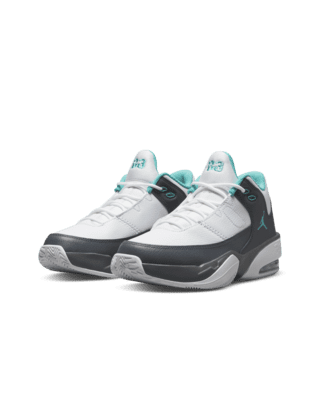 jordan junior max aura trainer