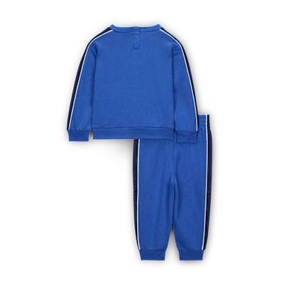 Enterito para bebé Nike Sportswear (12 a 24 meses) P.E. Conjunto de sudadera de cuello redondo y pantalones de French Terry para bebé