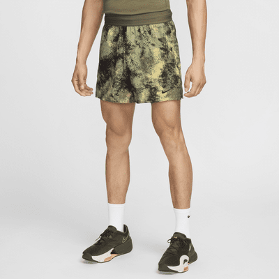 Shorts de fitness Dri-FIT de 13 cm sin forro para hombre Nike Flex Rep