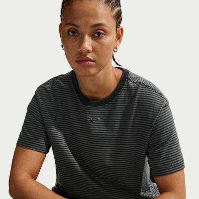 Nike Sportswear Women's Oversized Striped T-Shirt