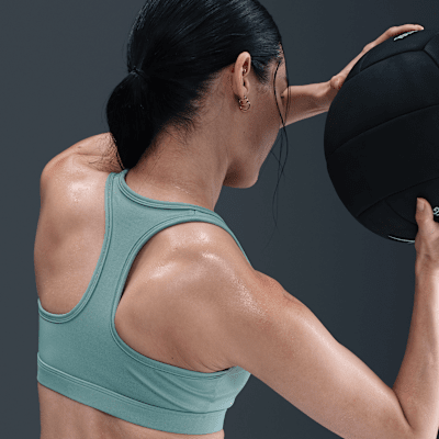 Nike Swoosh Medium Support Pedli Kadın Spor Sütyeni
