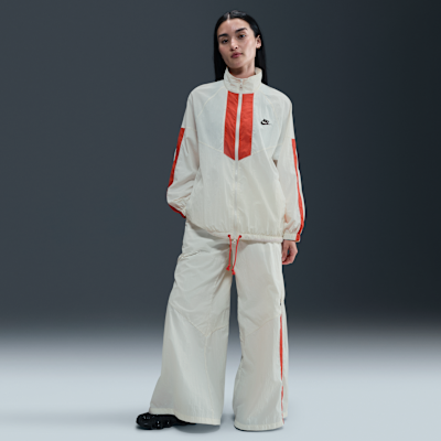Nike Sportswear Windrunner 女款寬版外套