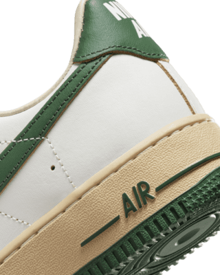 Nike Air Force 1 '07 LV8