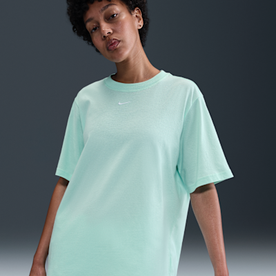 Nike Sportswear Essential