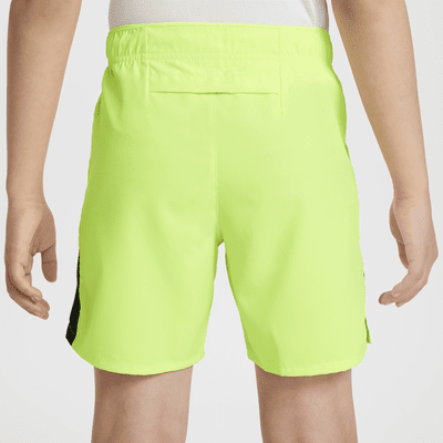 Shorts da training Nike Dri-FIT Challenger – Ragazzo