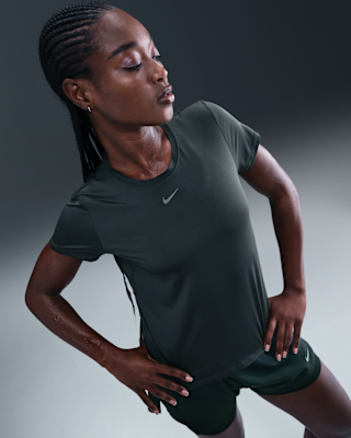 Женские шорты Nike One Classic Dri-FIT Short-Sleeve Top