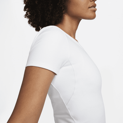 Nike One Fitted Dri-FIT croptop met korte mouwen voor dames