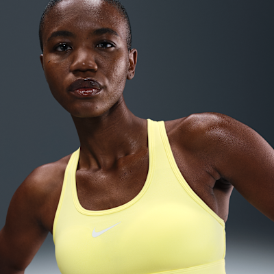 Nike Swoosh Medium Support