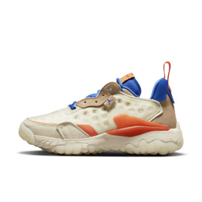 Jordan Delta 2 Women's Shoe. Nike GB