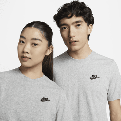 Nike Sportswear Club 男款 T 恤