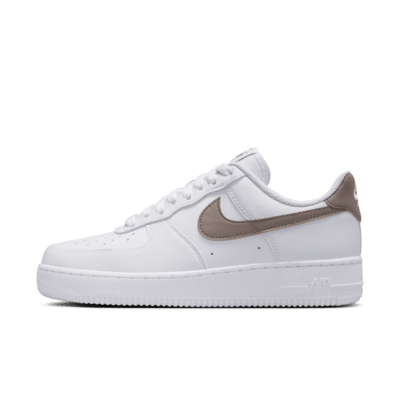 Nike Air Force 1 '07 SE Suede Damenschuh