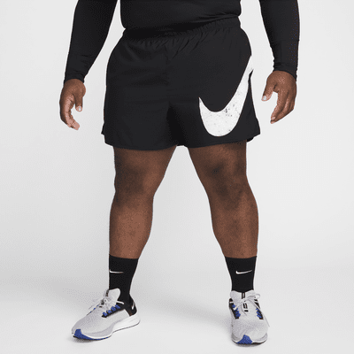 Nike Challenger Swoosh Dri-FIT løpeshorts (13 cm) til herre