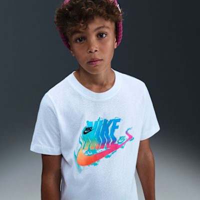 Playera para niños talla grande Nike Sportswear