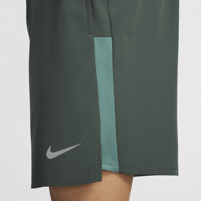 Nike Challenger Pantalón corto de running Dri-FIT de 18 cm con malla interior - Hombre