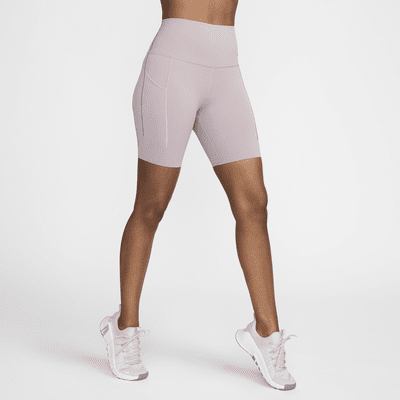 Nike Universa Bike-Shorts mit Taschen, mittlerem Halt und hohem Bund für Damen (ca. 20,5 cm)