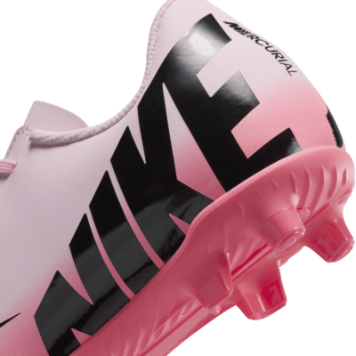 Tacos de fútbol MG de corte low para niños de preescolar y grandes Nike Jr. Mercurial Vapor 15 Club