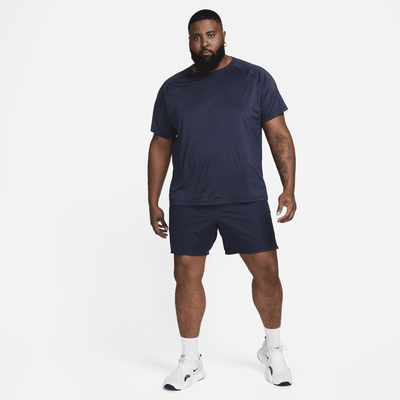 Shorts versátiles sin forro Dri-FIT de 18 cm para hombre Nike Totality