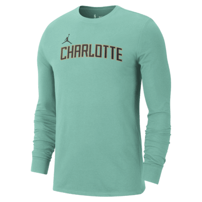 Playera de manga larga Jordan de la NBA para hombre Charlotte Hornets Essential City Edition