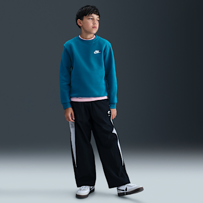 Nike Sportswear Club Fleece Big Kids' Sweatshirt