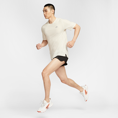Nike Trail Solar Chase Men's Dri-FIT ADV Short-Sleeve Running Top