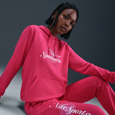 Nike Sportswear Club Fleece Women's Graphic Pullover Hoodie