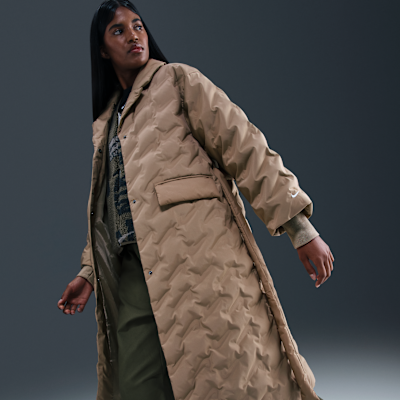 Nike Sportswear Swoosh Series Gabardina Therma-FIT oversize tipo plumón - Mujer