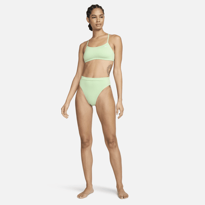 Prenda superior de bikini con espalda deportiva Nike Essential