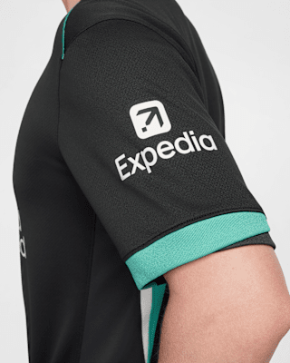 Liverpool FC 2024/25 Stadium 客場