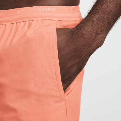 Nike Stride Dri-FIT 2-in-1-Laufshorts für Herren (ca. 18 cm)