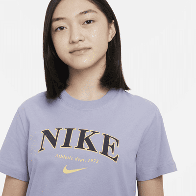 Nike Sportswear Older Kids' (Girls') T-Shirt. Nike UK