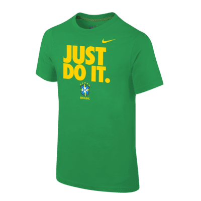 Playera Nike Core para niños talla grande de Brasil. Nike.com