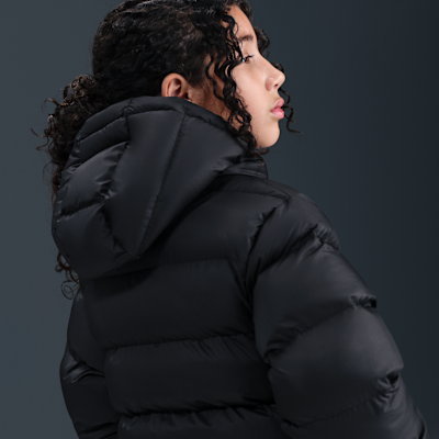 Nike Sportswear All Day Play Therma-FIT-Puffer-Jacke mit weiter Passform (ältere Kinder)