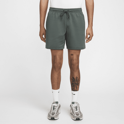 Shorts Dri-FIT de 18 cm sin forro con protección UV versátiles para hombre Nike Primary