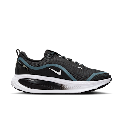 Scarpa impermeabile da running su strada con dettagli dal design rifrangente Nike Vomero 18 GORE-TEX – Donna