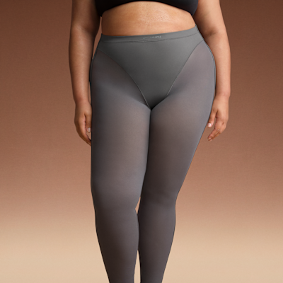 NikeSKIMS Weightless Layers Women's High-Waisted V-Panel Leggings