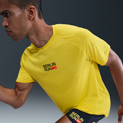 Nike Stride Dri-FIT ADV Kısa Kollu Erkek Koşu Üstü