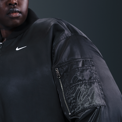 Nike Sportswear Women's Therma-FIT Reversible Bomber Jacket (Plus Size)