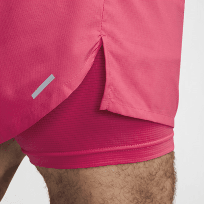 Nike Stride Dri-FIT 2-i-1 løpeshorts til herre (18 cm)