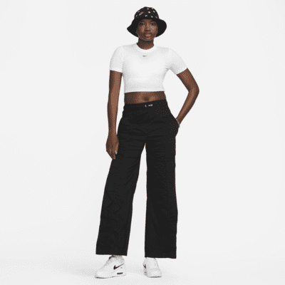 Nike Sportswear Essential Women's Slim Cropped T-Shirt