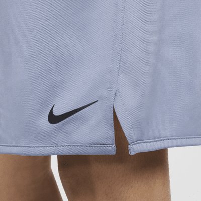 Shorts versátiles sin forro Dri-FIT de 23 cm para hombre Nike Totality