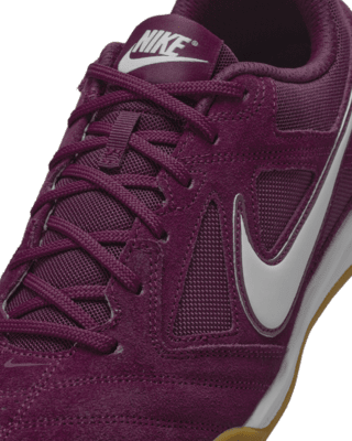 Nike Gato