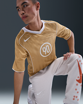 Nike Total 90
